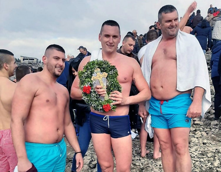 bilecko-jezero-bogojavljenje.jpg (211 KB)