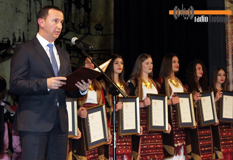 svetosavska-3.JPG (172 KB)