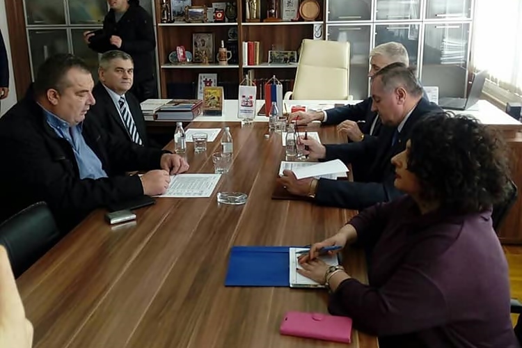 Вишковић у Билећи: Влада ће наставити да помаже инфраструктурне пројекте 