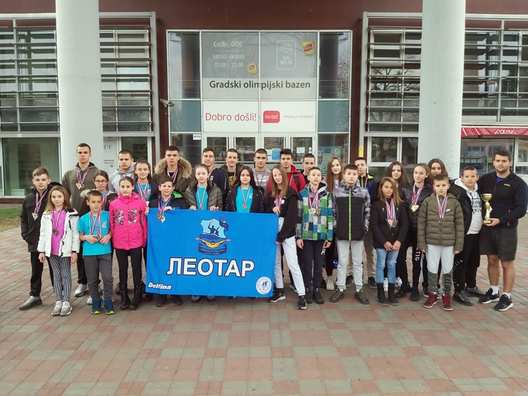 Pehar i 84 medalje plivačima PVK Leotar