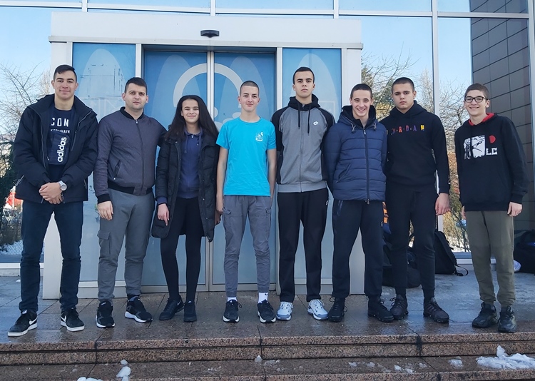 Нове медаље требињским пливачима