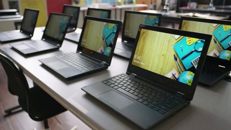 laptop-skola.jpg (118 KB)