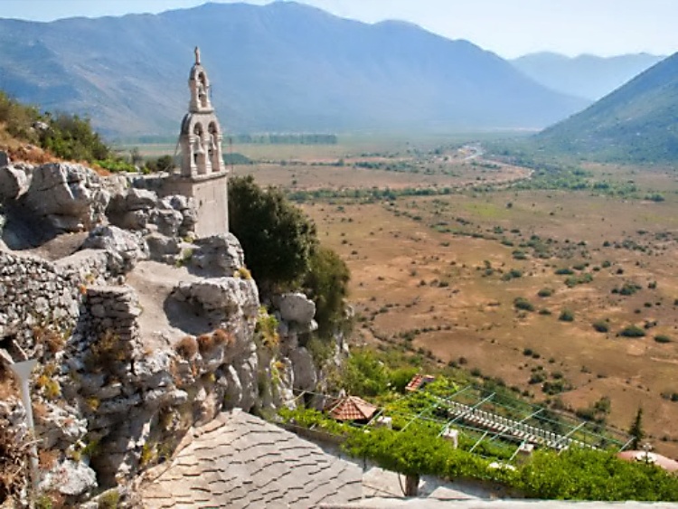 Игуман манастира Завала: Важно је да послушамо епископа