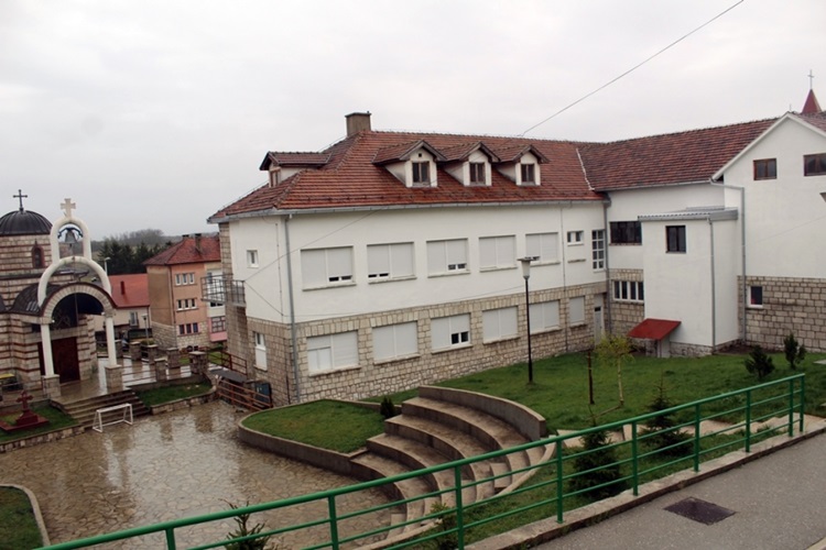 Невесиње: Тестирано 15 узорака, једна особа позитивна