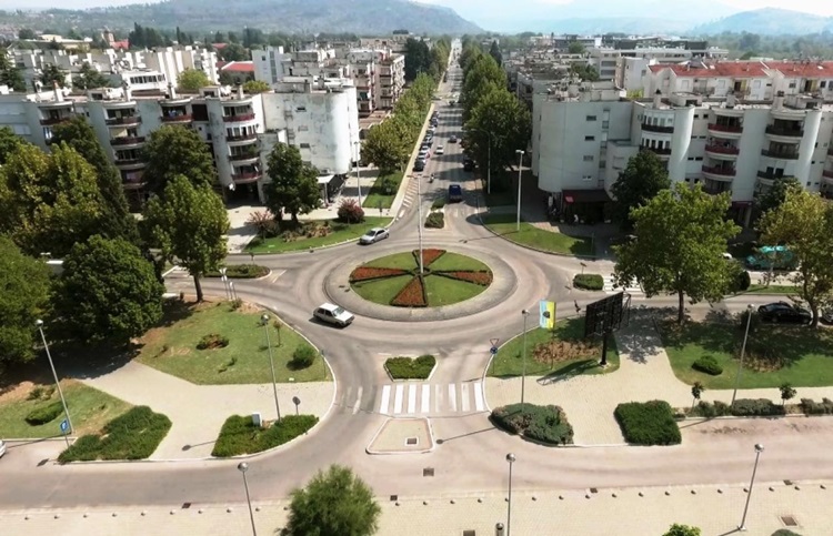 Чапљина забранила пролазак Требињцима