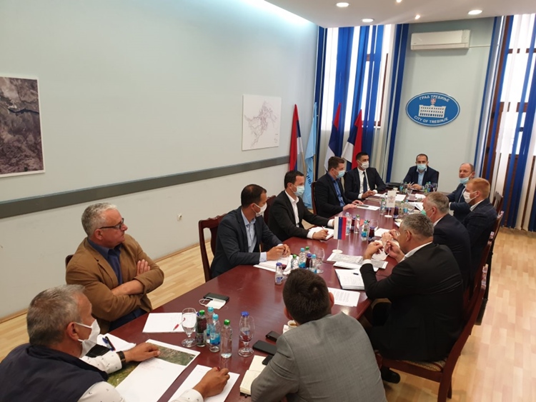 Министар Пашалић у радној посјети Требињу