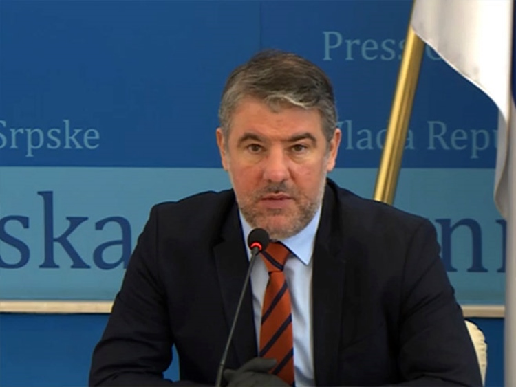  Шеранић: Вирус корона је и даље ту, а биће га и у октобру