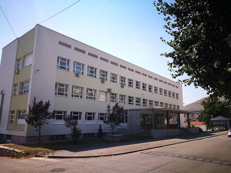 Обиљежавају пола вијека матуре