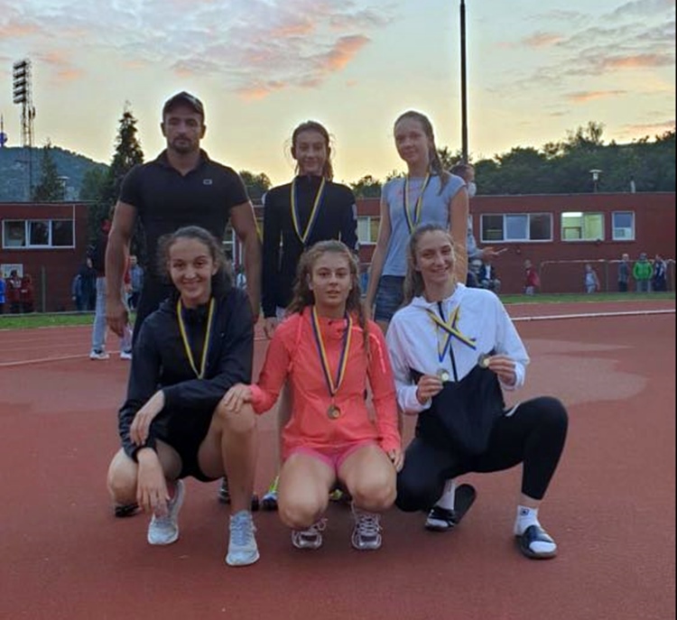Nove medalje za Atletski klub Leotar