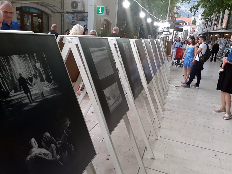 Отворена изложба фотографија чланова Фото-кино клуба Требиње