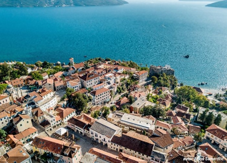 Herceg novi1.jpg (257 KB)