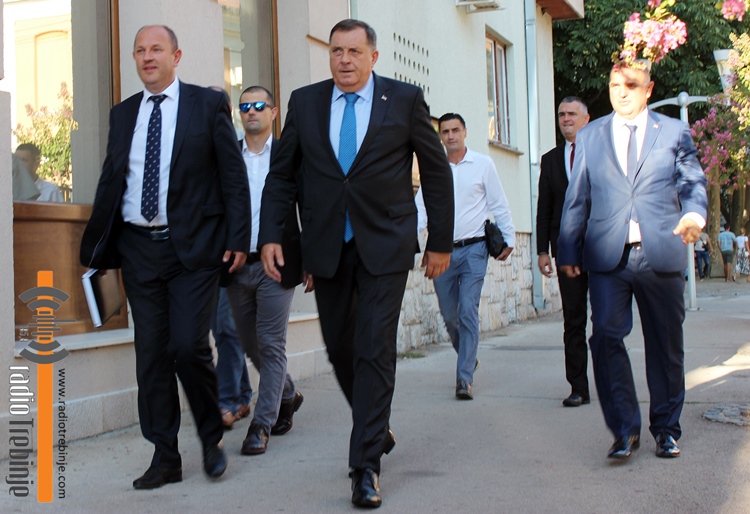 dodik-curic.JPG (181 KB)