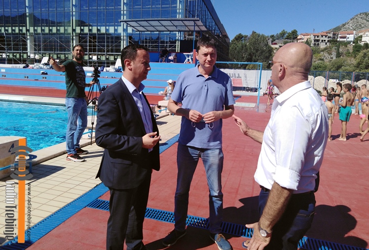 Počeli besplatni TRENINZI PLIVANJA za osnovce, kao uvertira 4. sezone Škole sporta