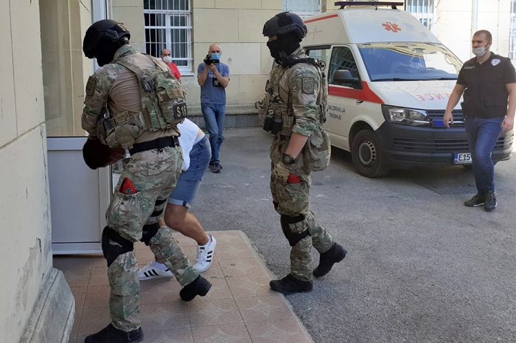 У акцији „Траг“ ухапшено шест Требињаца и Фочак, један Требињац побјегао (ФОТО/ВИДЕО)