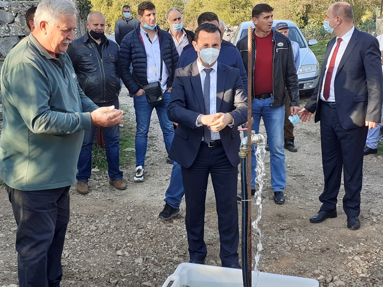 20201111_144816.jpg (286 KB)