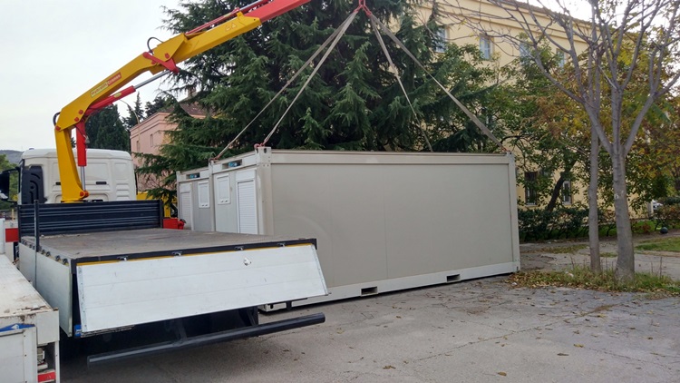 Допремљена два контејнера за Болницу и Дом здравља