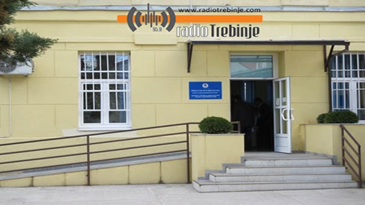 Локације за издавање личних докумената отворене до 19 часова због избора
