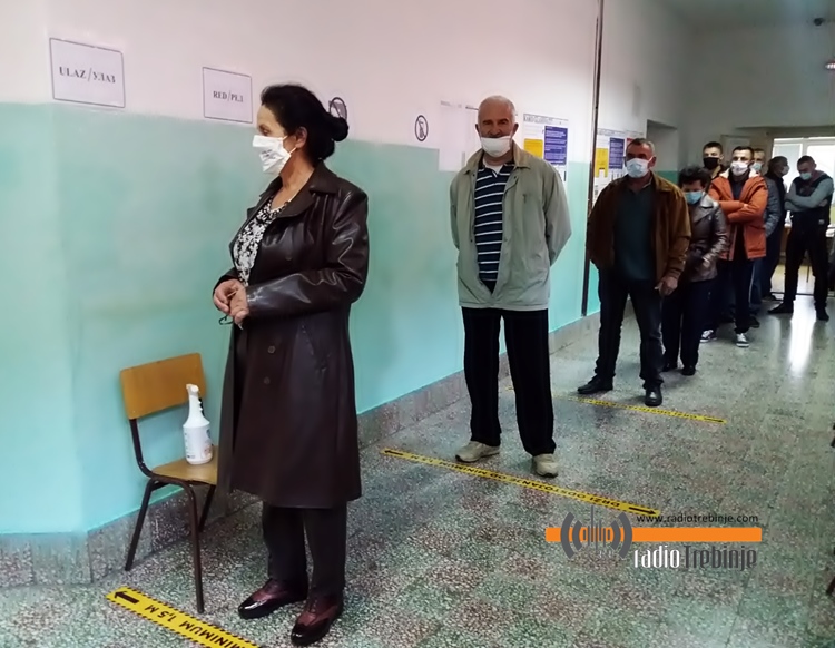 У херцеговачким општинама отворена бирачка мјеста