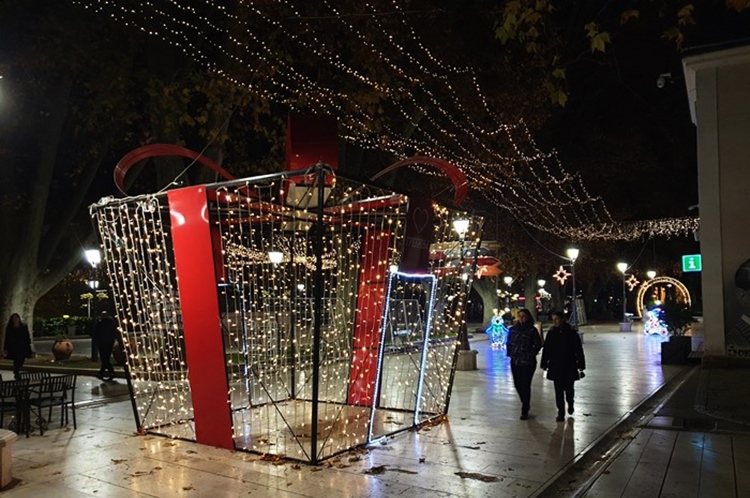 Радно вријеме за божићне празнике