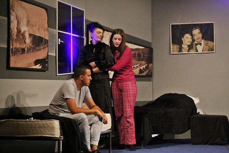 IMG_1301_resized_20220720_090901507.JPG (105 KB)