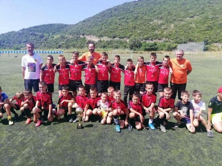 Леостарси потопили све на Јазу