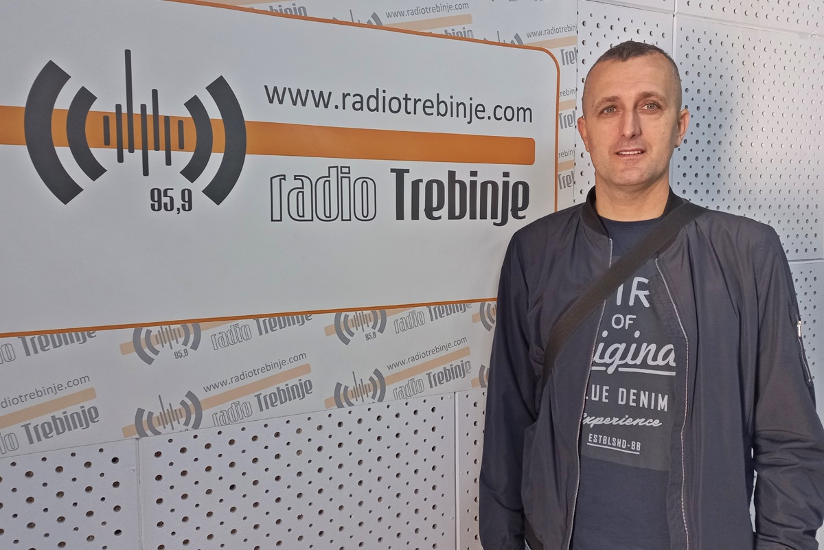 Умјетник Дражен Милић, у свијету сувенира и слика (АУДИО)