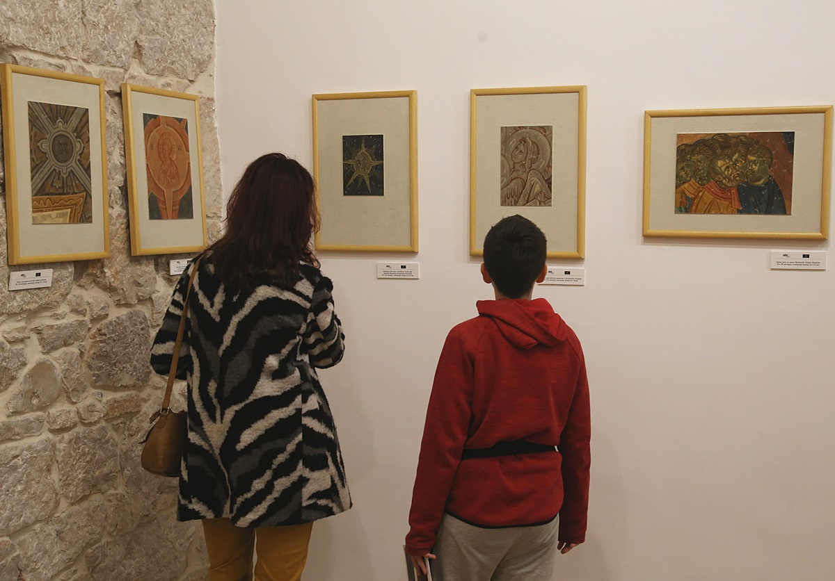 У Музеју Херцеговине отворена изложба „Србија, земља фресака“