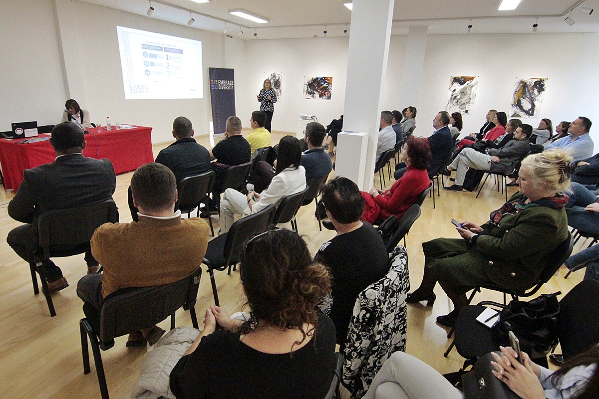 Seminar 1.jpg (457 KB)
