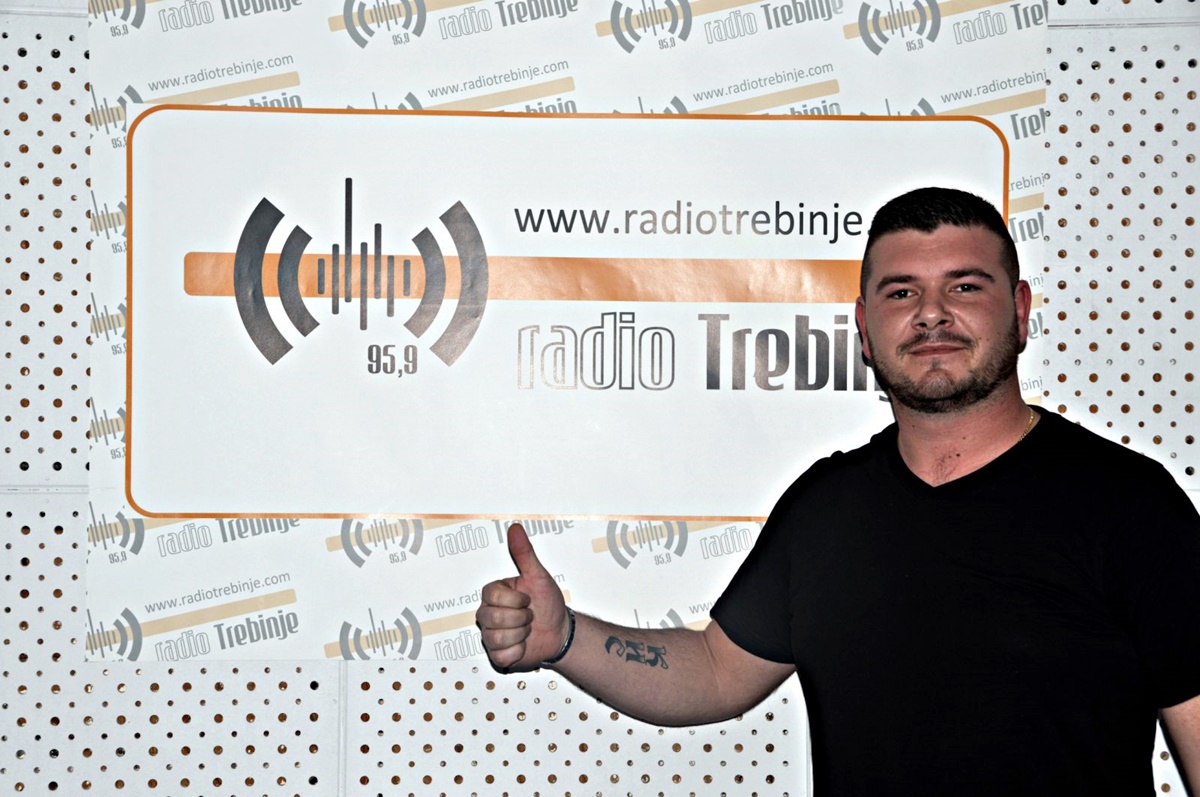 Тема јутра: „Дјевојчица“ Александра Круља (АУДИО)