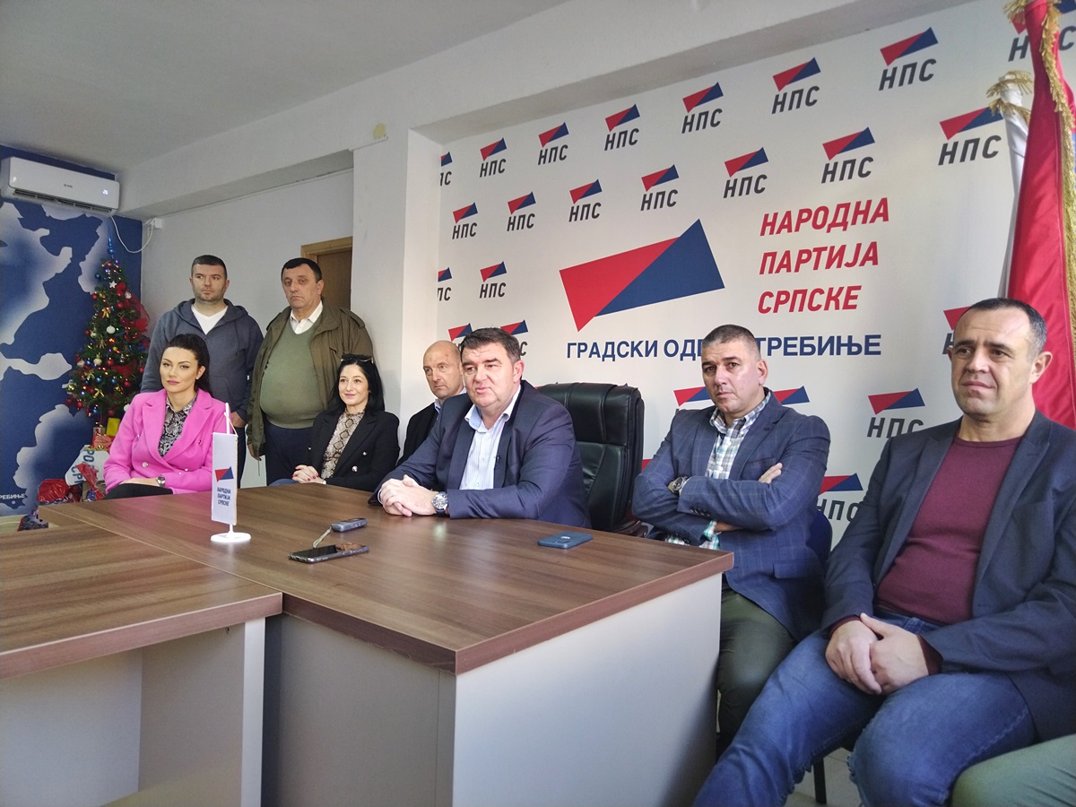 Влатковић: Протекла година успјешна за Народну партију Српске