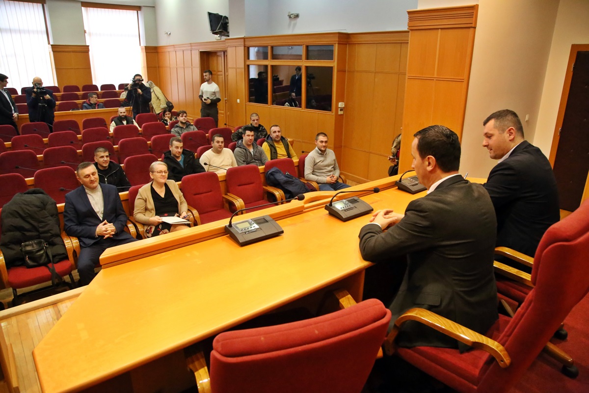 IMG_5918_resized_20221230_111053485.JPG (261 KB)