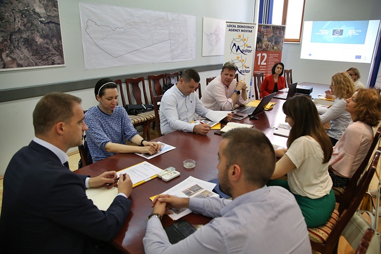 Ојачати капацитете локалних заједница и организација цивилног друштва
