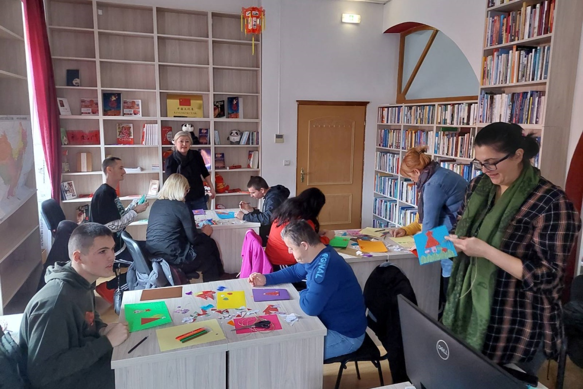 Besplatan kurs engleskog u biblioteci za članove Udruženja Sunce nam je zajedničko.jpg (329 KB)