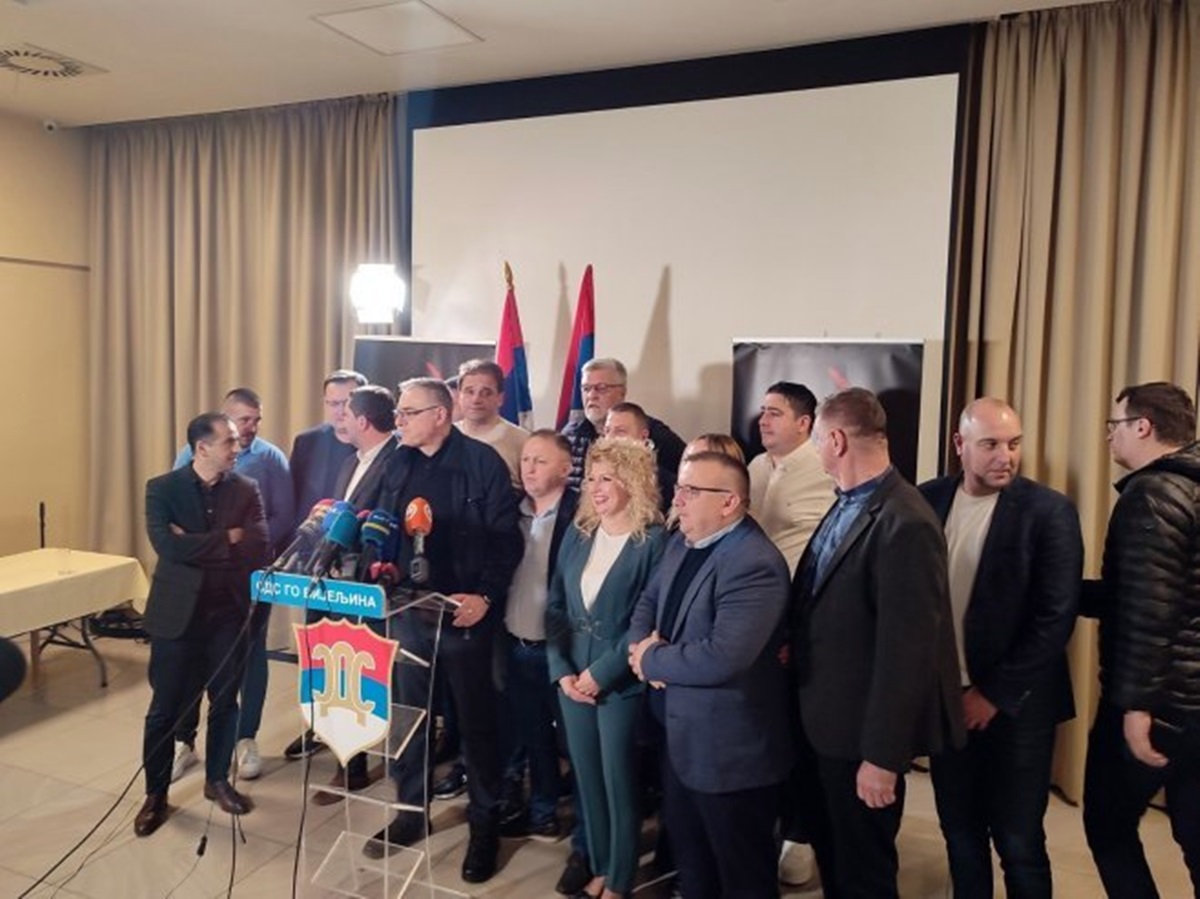 Грађани Бијељине против опозива Петровића