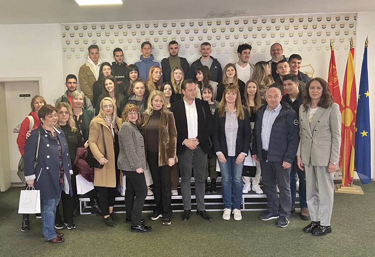Требињски ученици учествовали на „Сусретима гимназија Европе“ у Скопљу