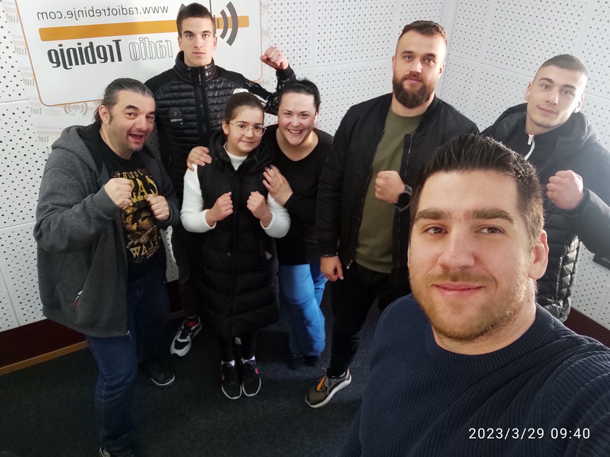 IMG_20230329_094025.jpg (329 KB)