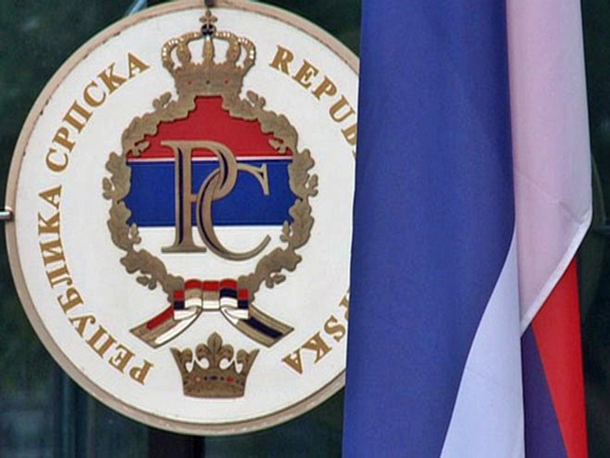 Званичници Српске честитали Међународни празник рада
