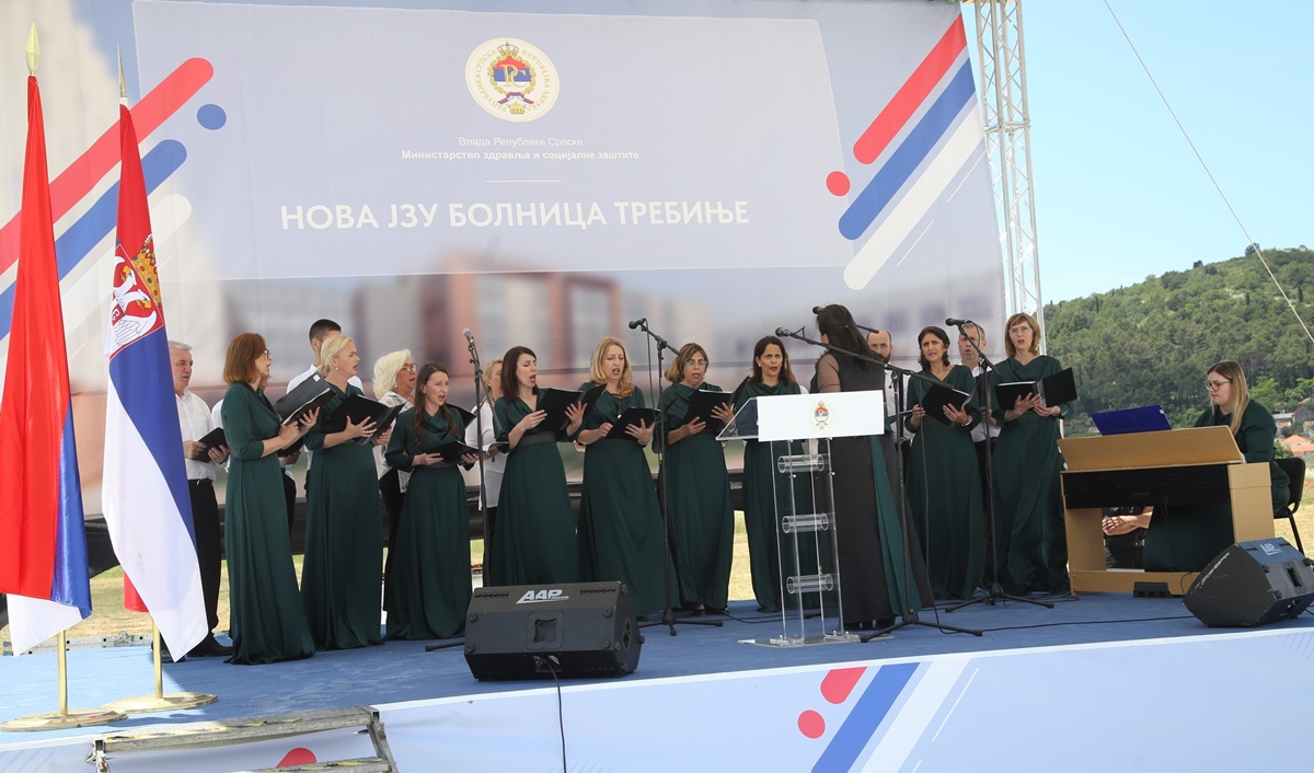 IMG_2703_resized_20230609_015257358.JPG (209 KB)