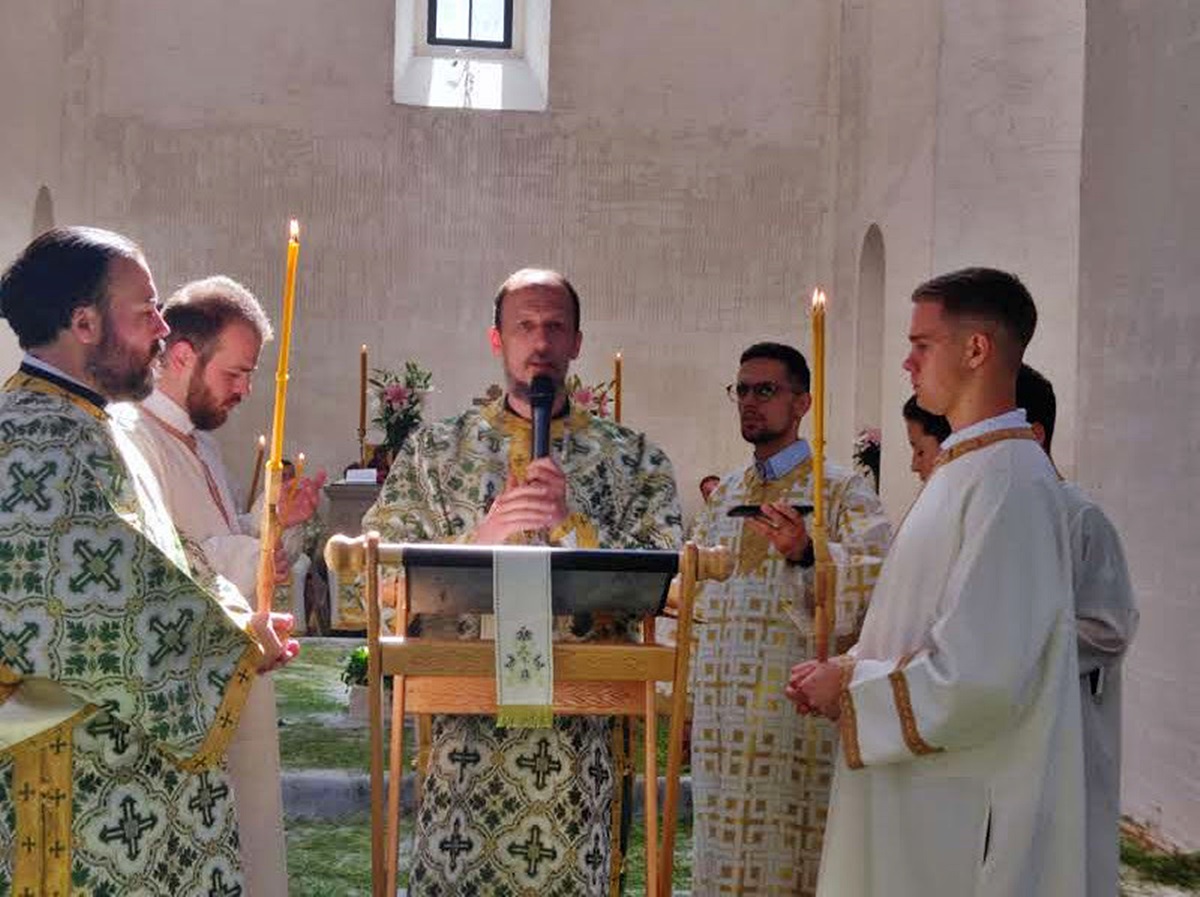 image_6483441.JPG (255 KB)