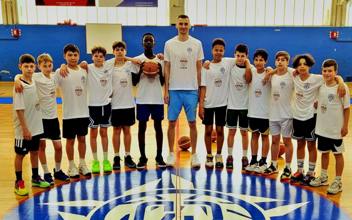 Mladi košarkaši iz Francuske u Trebinju