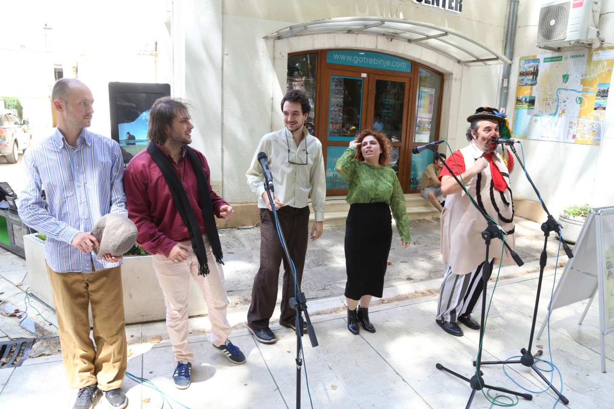 IMG_6844_resized_20230722_115256781.JPG (365 KB)