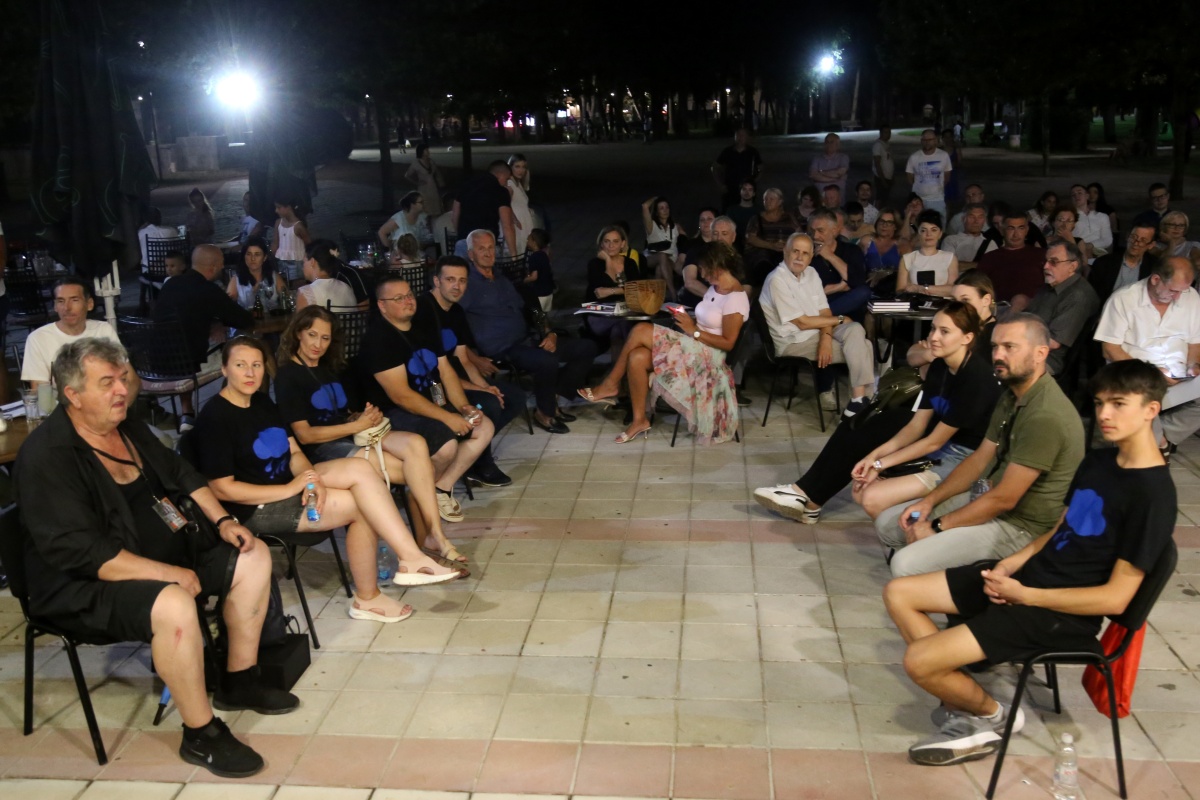 Pljusak Okrugli sto 2.jpg (284 KB)