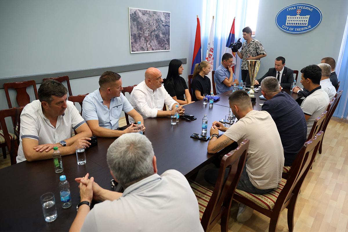 Представници требињских премијерлигаша на састанку код градоначелника Ћурића