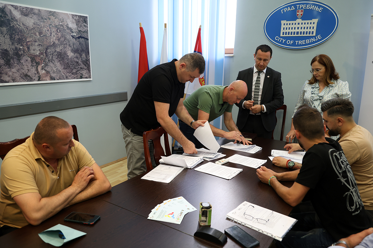 Potpisani ugovori o zapošljavanju 15 lica