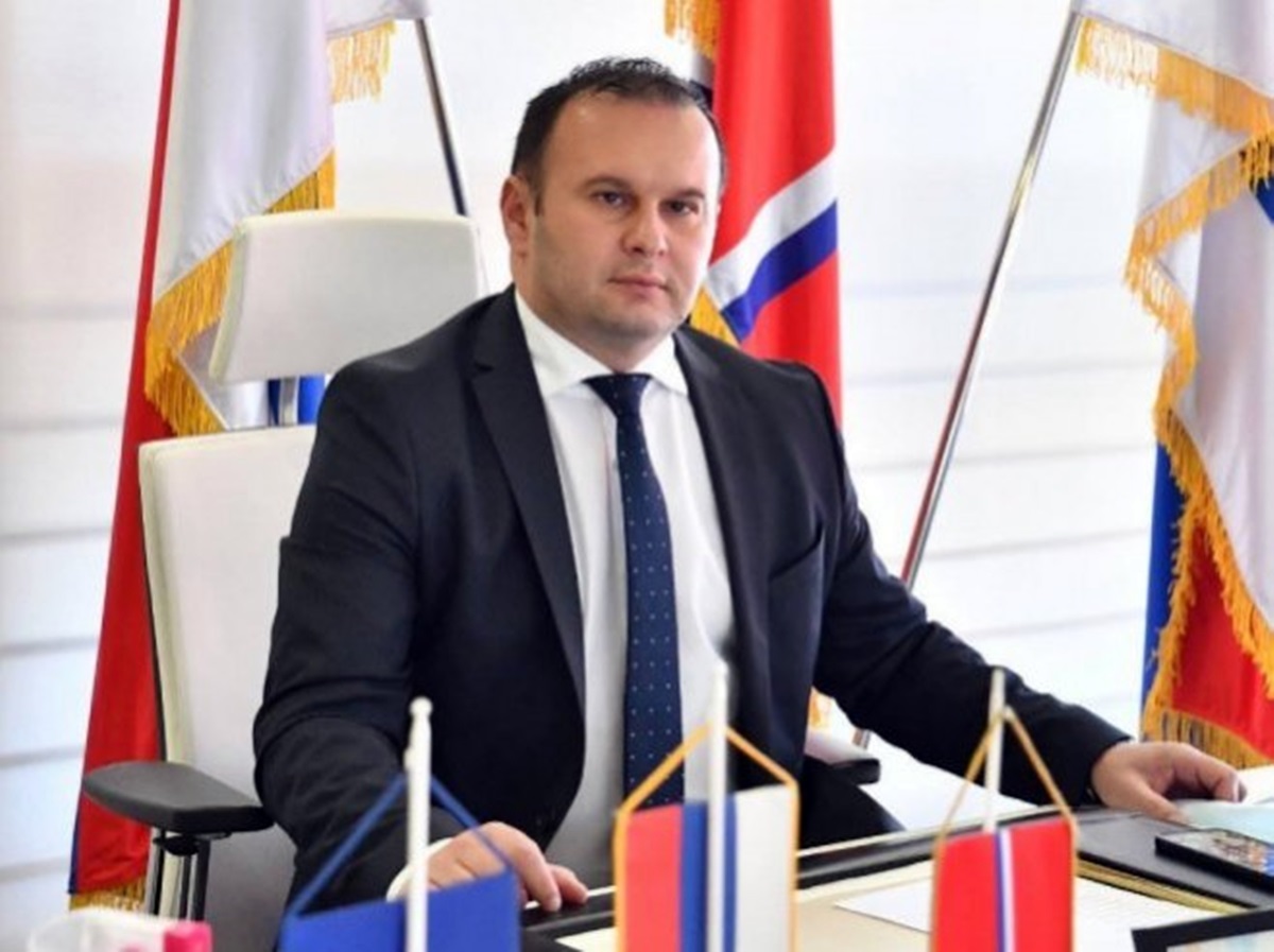 Ћосић: Борци ВРС заслужују да имају спомен-обиљежје иза којег ће стати цијела Република