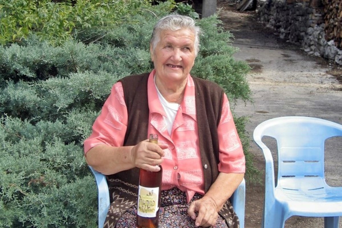 Умрла бака Олга из Величанa, творац чувене бабине ракије
