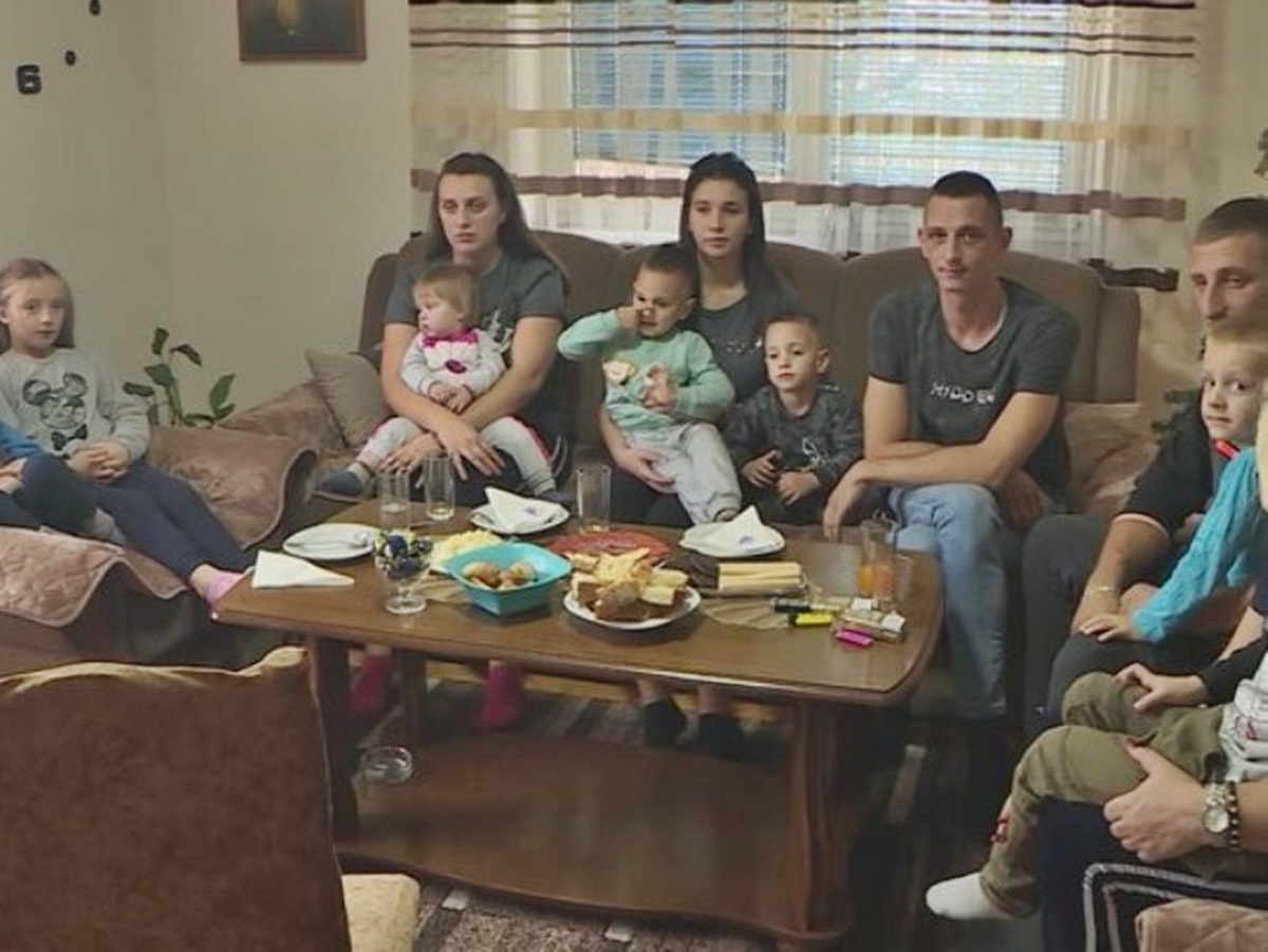 Слога кућу гради - 14 чланова породице Сушић срећни под истим кровом (ВИДЕО)