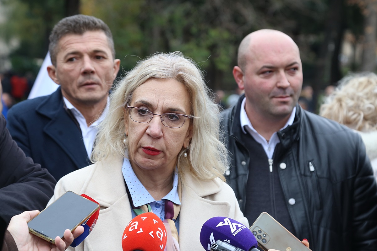Синдикат радника ЕРС-а на данашњем протесту у Требињу: Постигли смо договор око Kолективног уговора и већих плата
