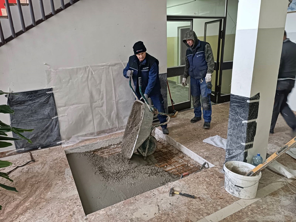 У ОШ „Вук Караџић“ у току изградња лифта за дјецу са отежаним кретањем