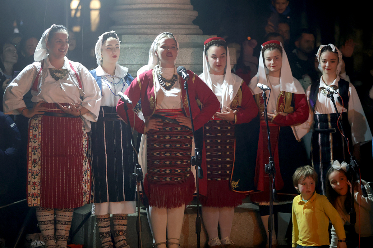 Badnje vece 6.jpg (820 KB)